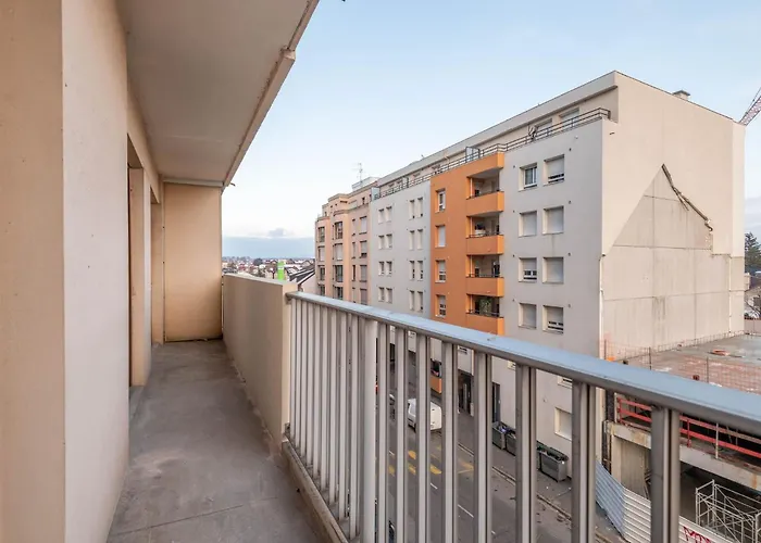 Homey Lotus - Proche Gare, Balcon Prive, Wifi