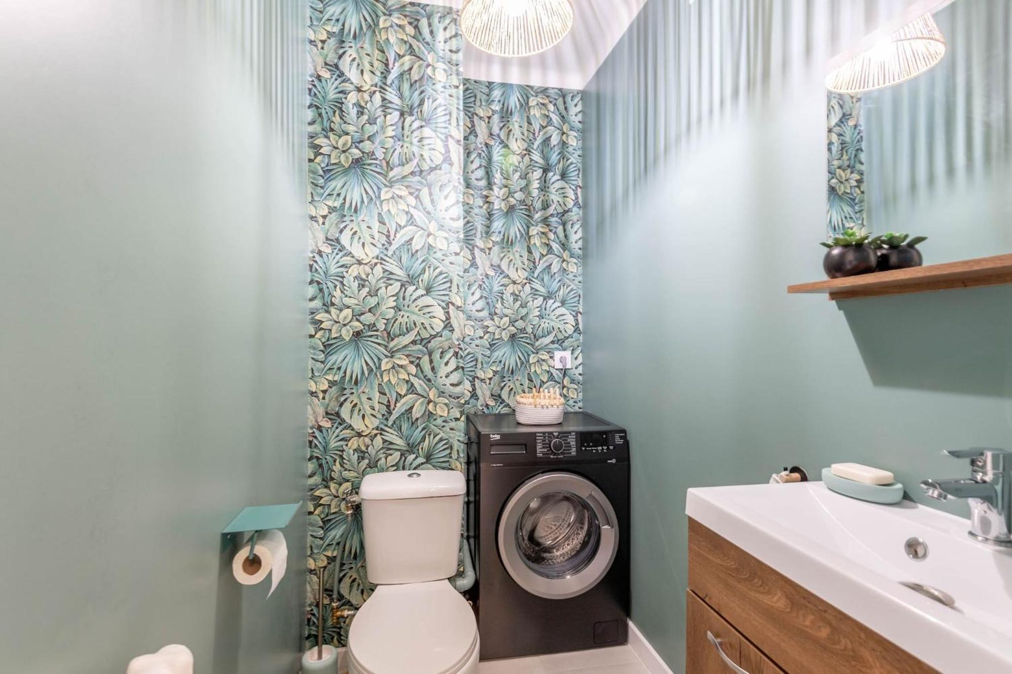 Homey Lotus - Proche Gare, Balcon Prive, Wifi Apartment *